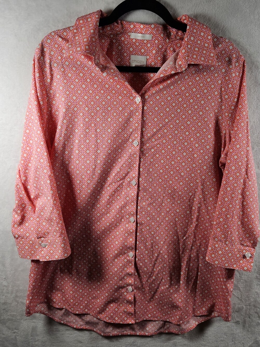 Chico's Blouse Size 2 Large Hot Pink Geometric Button Down Shirt 3/4 Sleeve